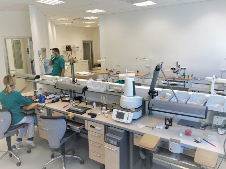33-laboratorio-odontotecnico